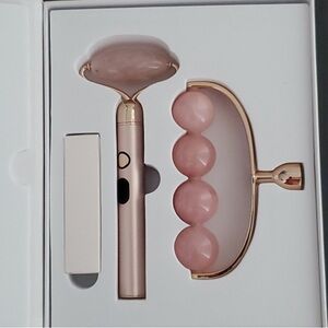 Rose Gold Facial Roller Set